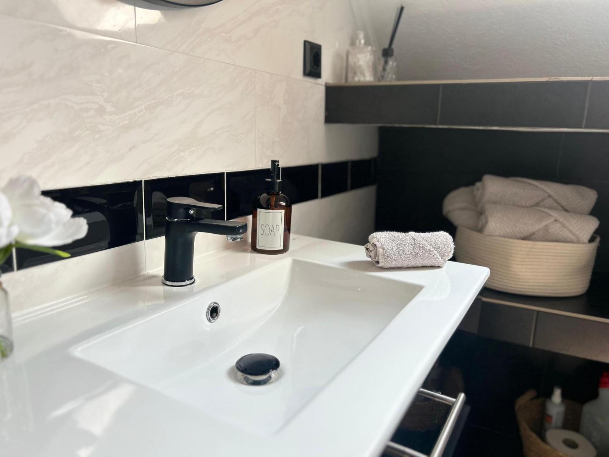 Privat Cozy Room In Mudau 外观 照片